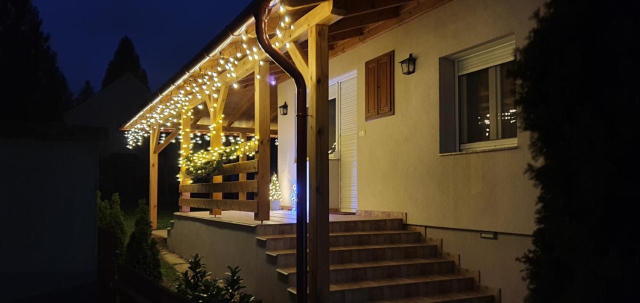 Keknefelejcs Vendeghaz Villa Zalakaros Exterior photo